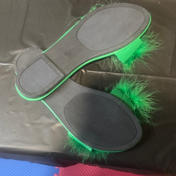 Green Feathered Slide Sandals - Picture 3 of 4